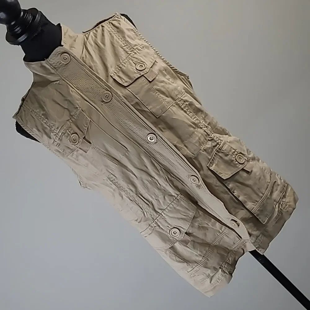 Lydelle M tan vest with zipper & button closure, drawstring waist